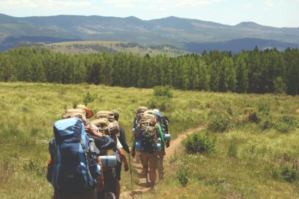 Outdoorové aktivity: Turistika, cyklistika, plávanie