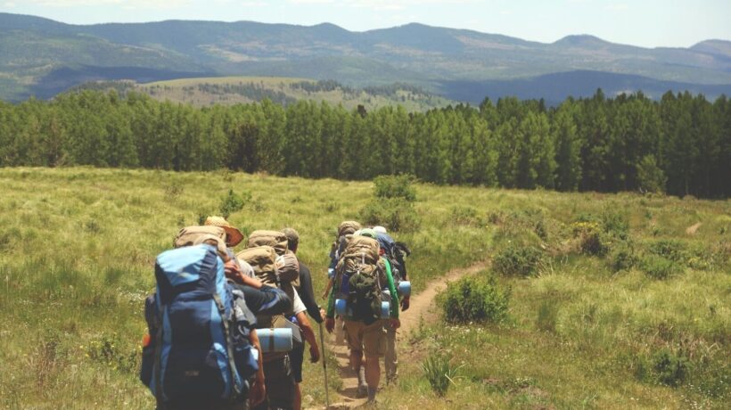 Outdoorové aktivity: Turistika, cyklistika, plávanie
