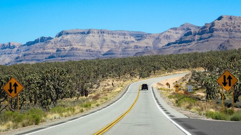 At-home zariadenia: LED masky, mikroprúd, valčeky – realistické očakávania