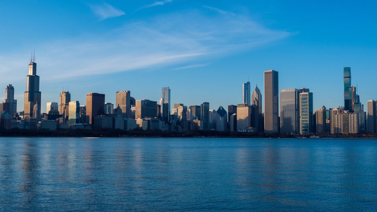 Diskrétne zoznamovanie: Randenie v malom meste – Diskrétnosť a taktika