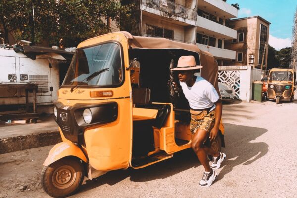 Energetická náročnosť AI: Presná kvantifikácia spotreby a energetickej efektívnosti