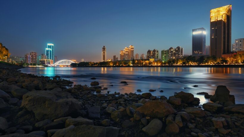 Aromaterapia: Bezpečné použitie éterických olejov a ich vplyv na náladu a relaxáciu