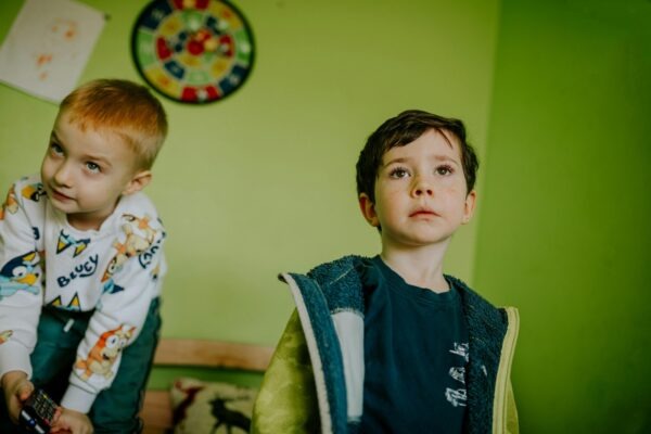 Výchova k zdraviu a zdravé komunity: Komunitné programy a osveta