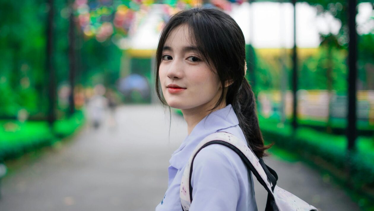 Digitálny stres a jeho dôsledky na psychiku: Preťaženie, FOMO a poruchy sústredenia