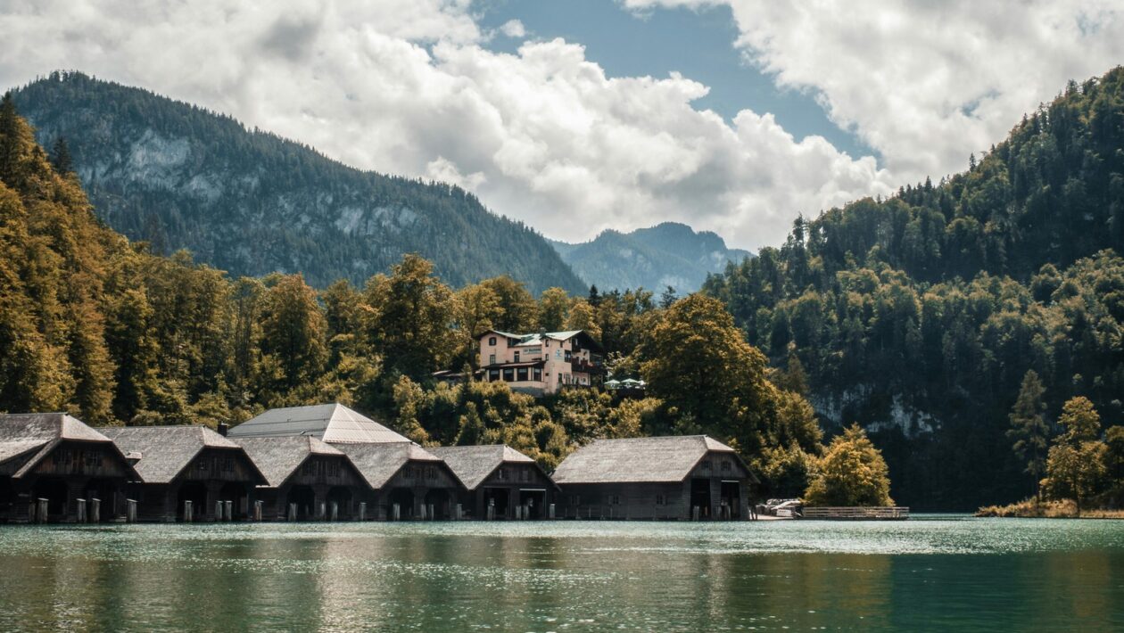 Evolúcia zdieľania jedla: Komunitné stravovanie v kontexte digitálnej éry